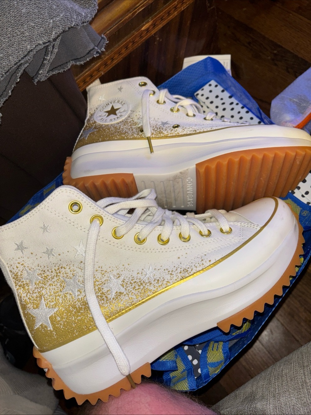 Converse White High-Top Sneakers with Gold Eyelets women’s 9.5 Chuck Taylor’s
